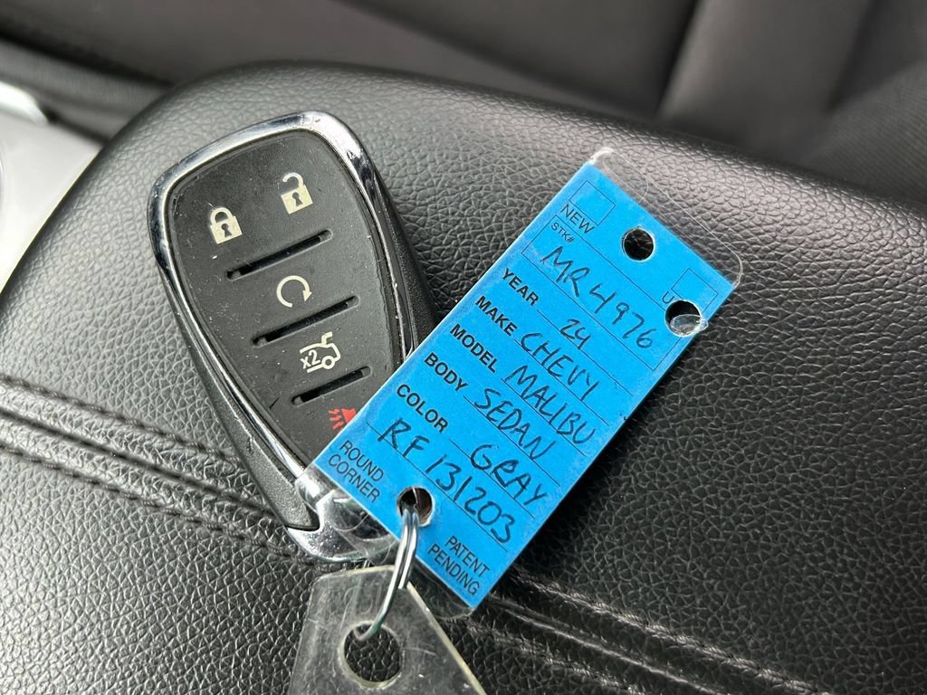 Used 2024 Chevrolet Malibu LT FWD image 39