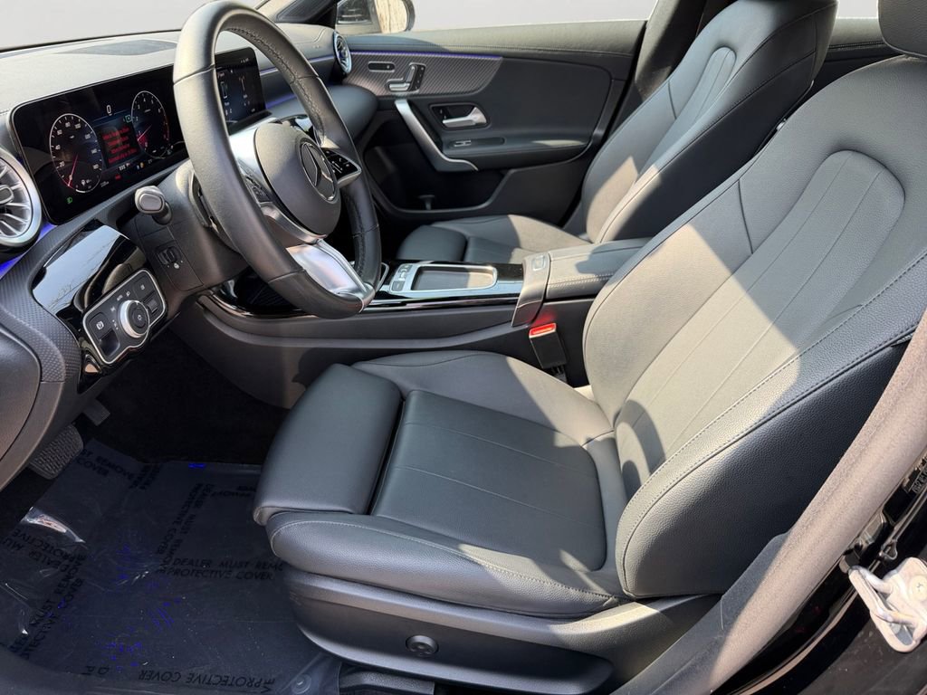 Used 2025 Mercedes-Benz CLA 250 4MATIC image 24
