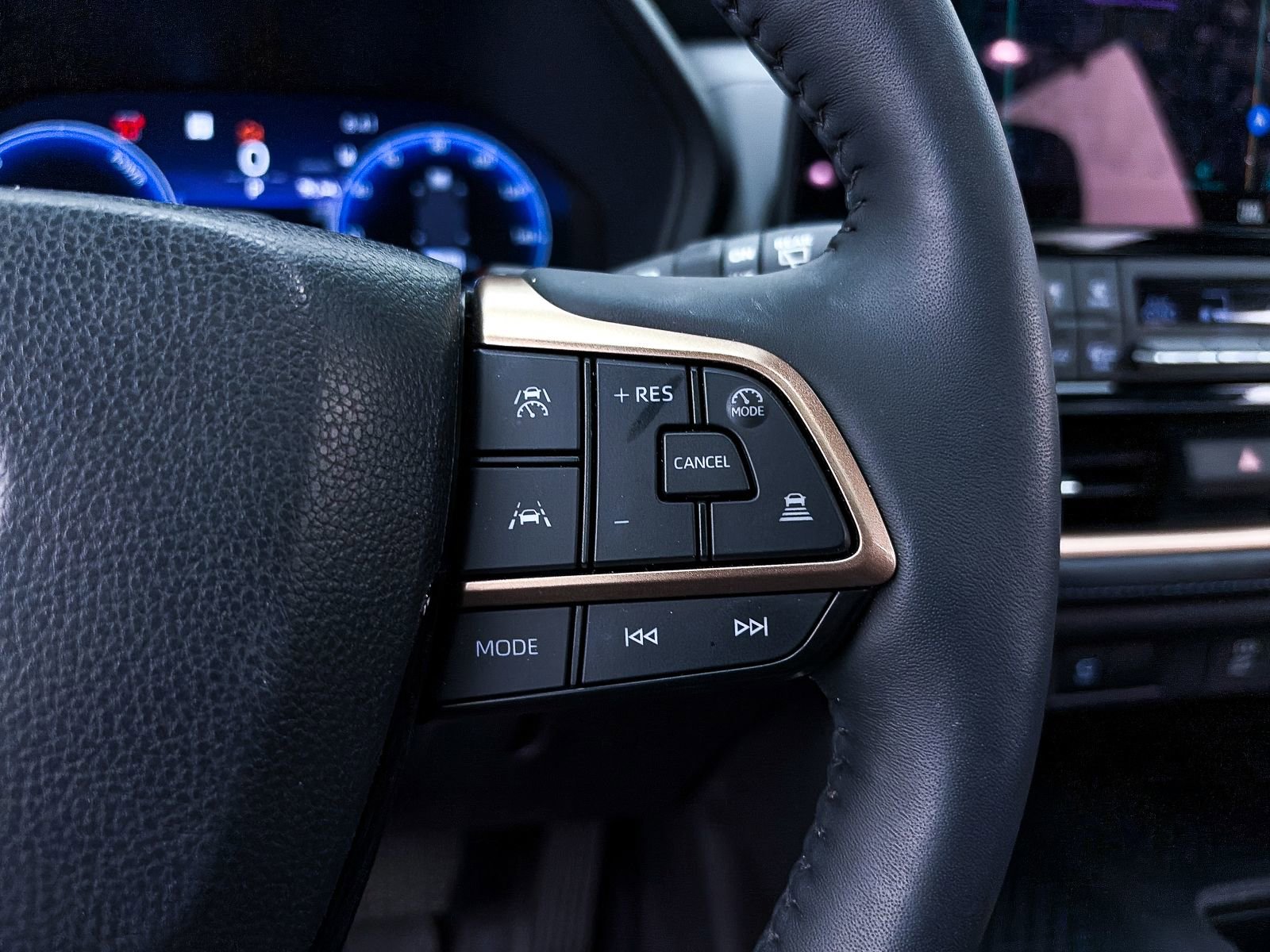 Used 2025 Toyota Grand Highlander AWD Hybrid image 33