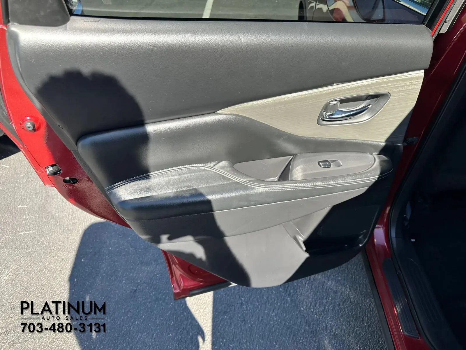 Used 2018 Nissan Murano SV AWD/4WD image 16