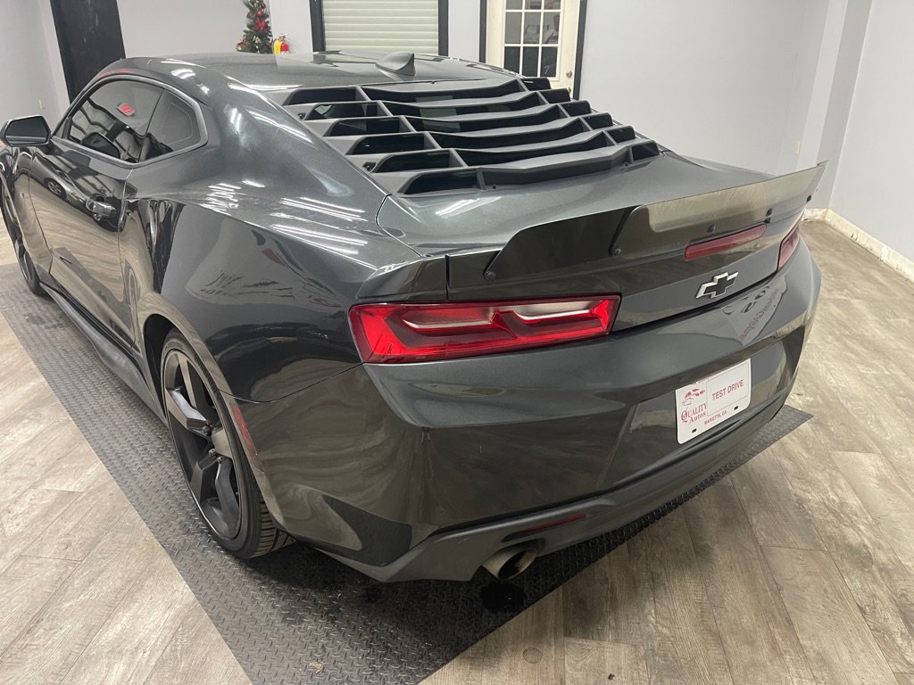 Used 2017 Chevrolet Camaro LS RWD image 7