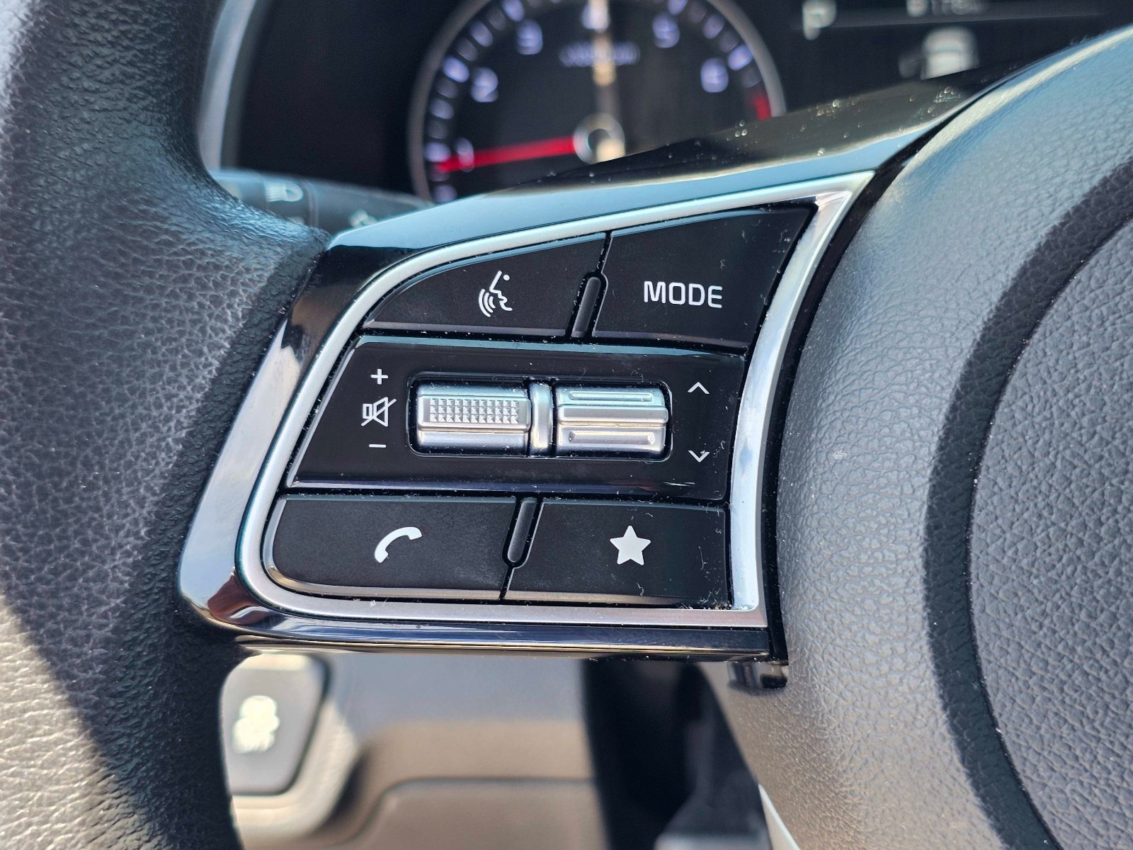Certified 2024 Kia Forte LXS w/ LXS Technology Package FWD image 19