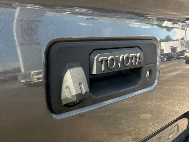 Used 2021 Toyota Tacoma SR5 AWD/4WD image 20
