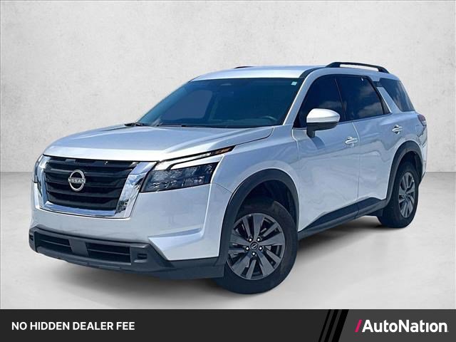 Used 2024 Nissan Pathfinder SV