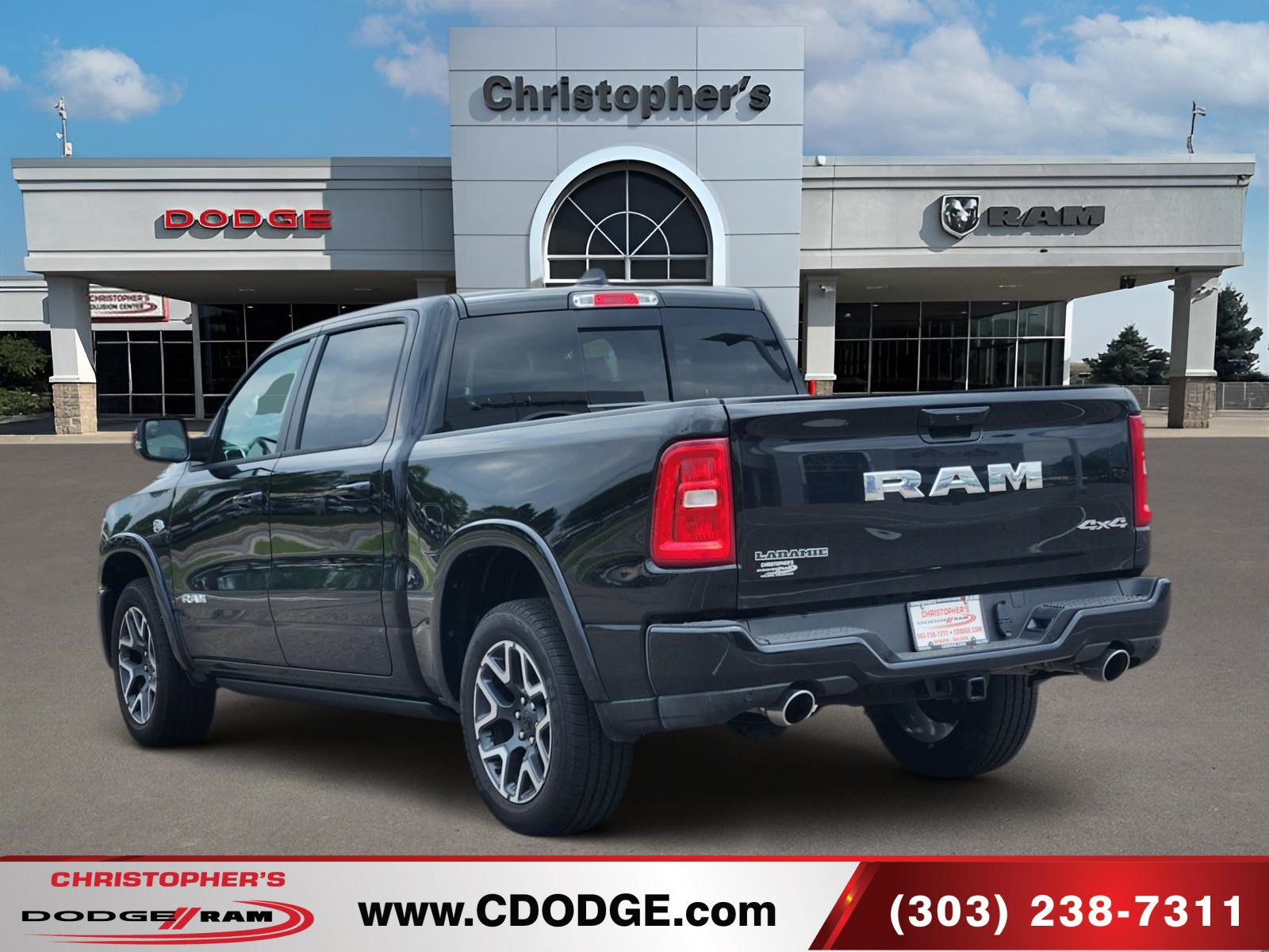 Used 2026 RAM 1500 Laramie w/ Laramie Preferred Package AWD/4WD image 5