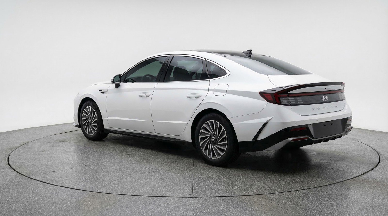 Used 2025 Hyundai Sonata SEL FWD image 6