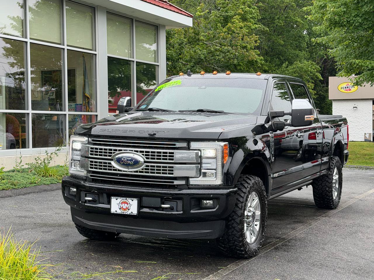Used 2019 Ford F250 Platinum w/ Platinum Ultimate Package AWD/4WD image 2