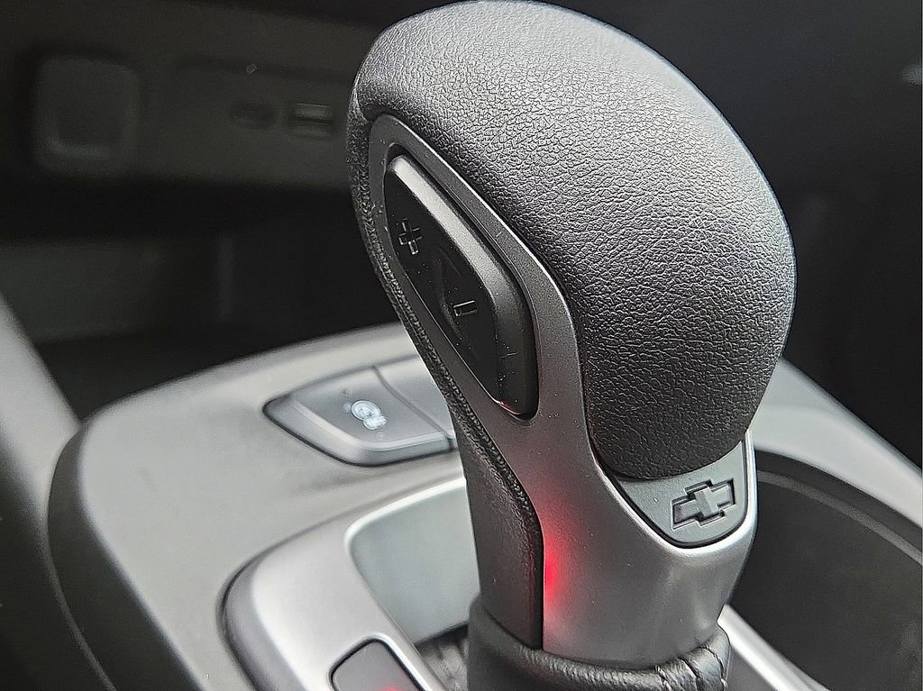 Used 2024 Chevrolet Trax LS image 28