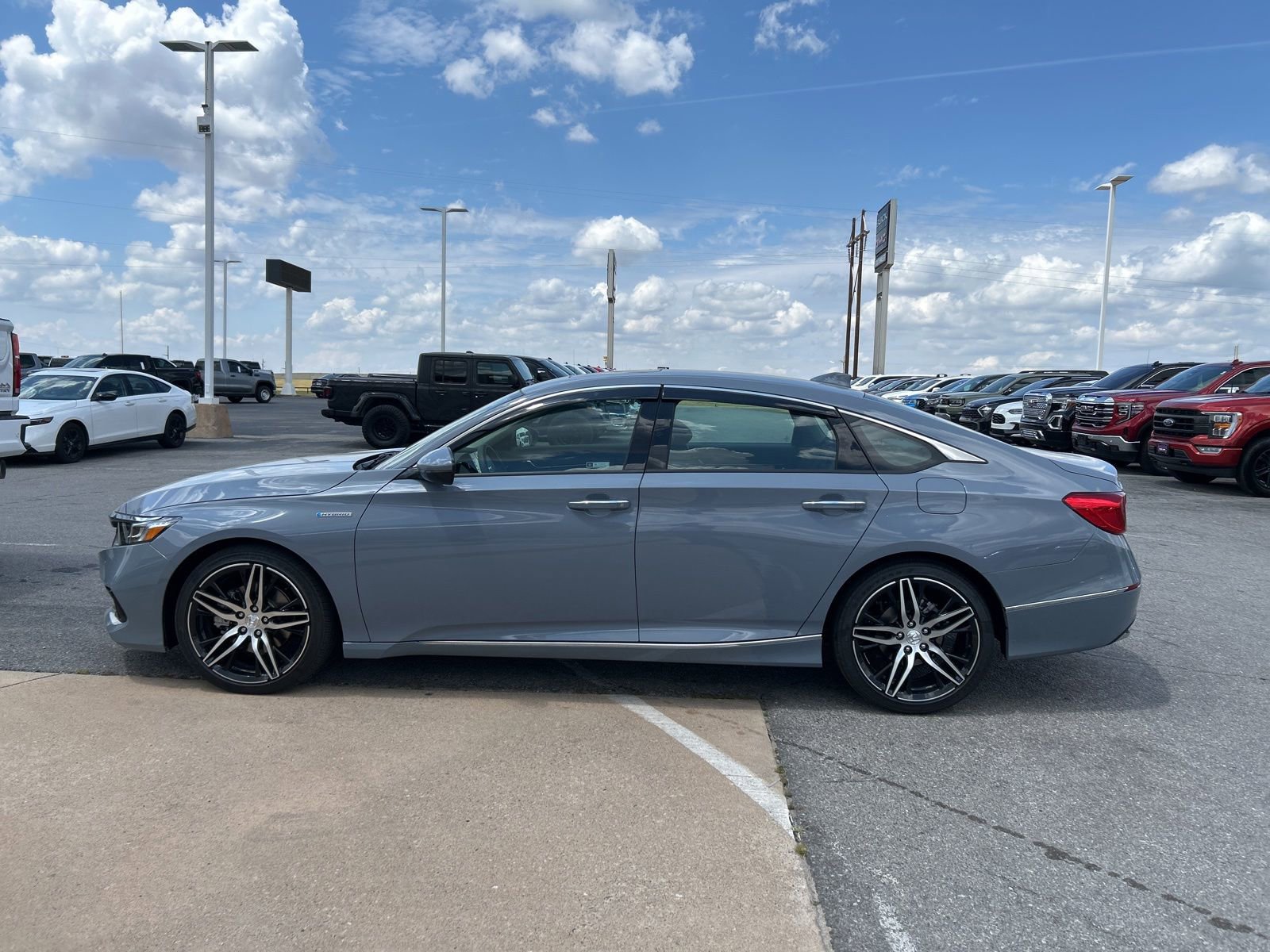 Used 2021 Honda Accord Touring image 8