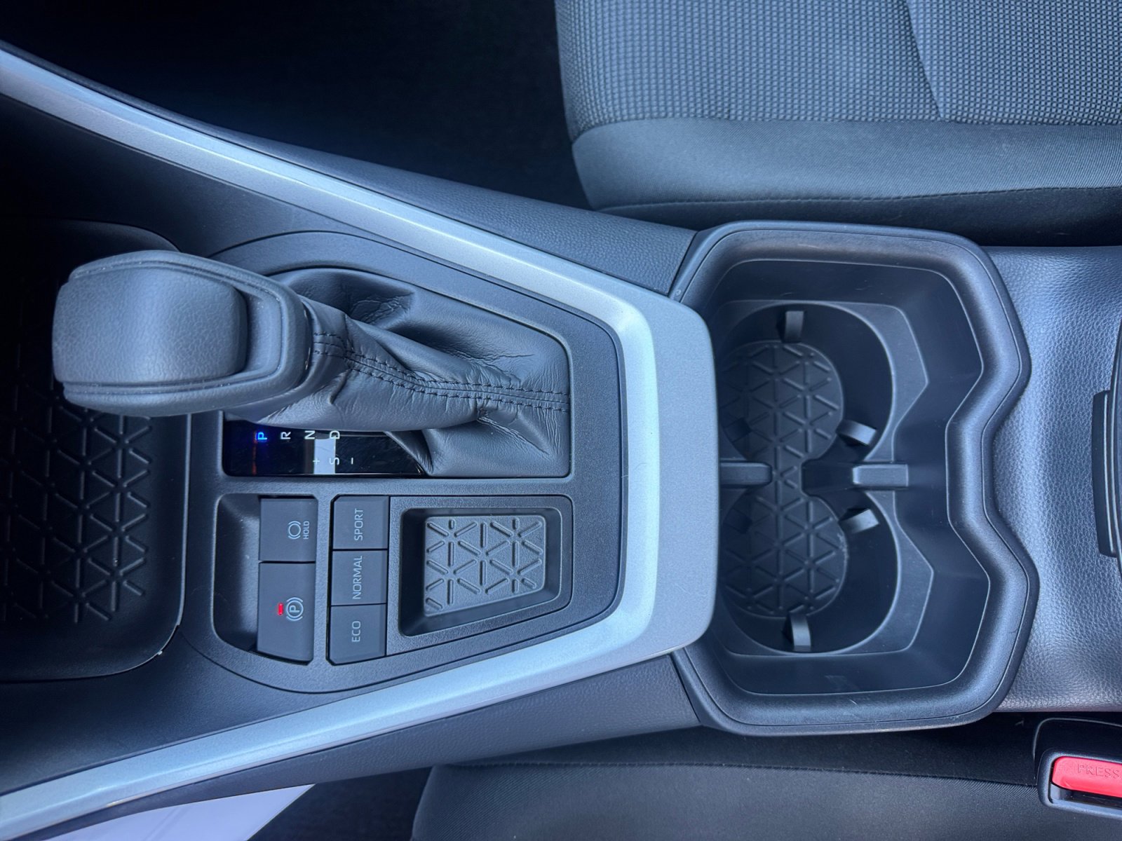 Certified 2025 Toyota RAV4 LE image 15