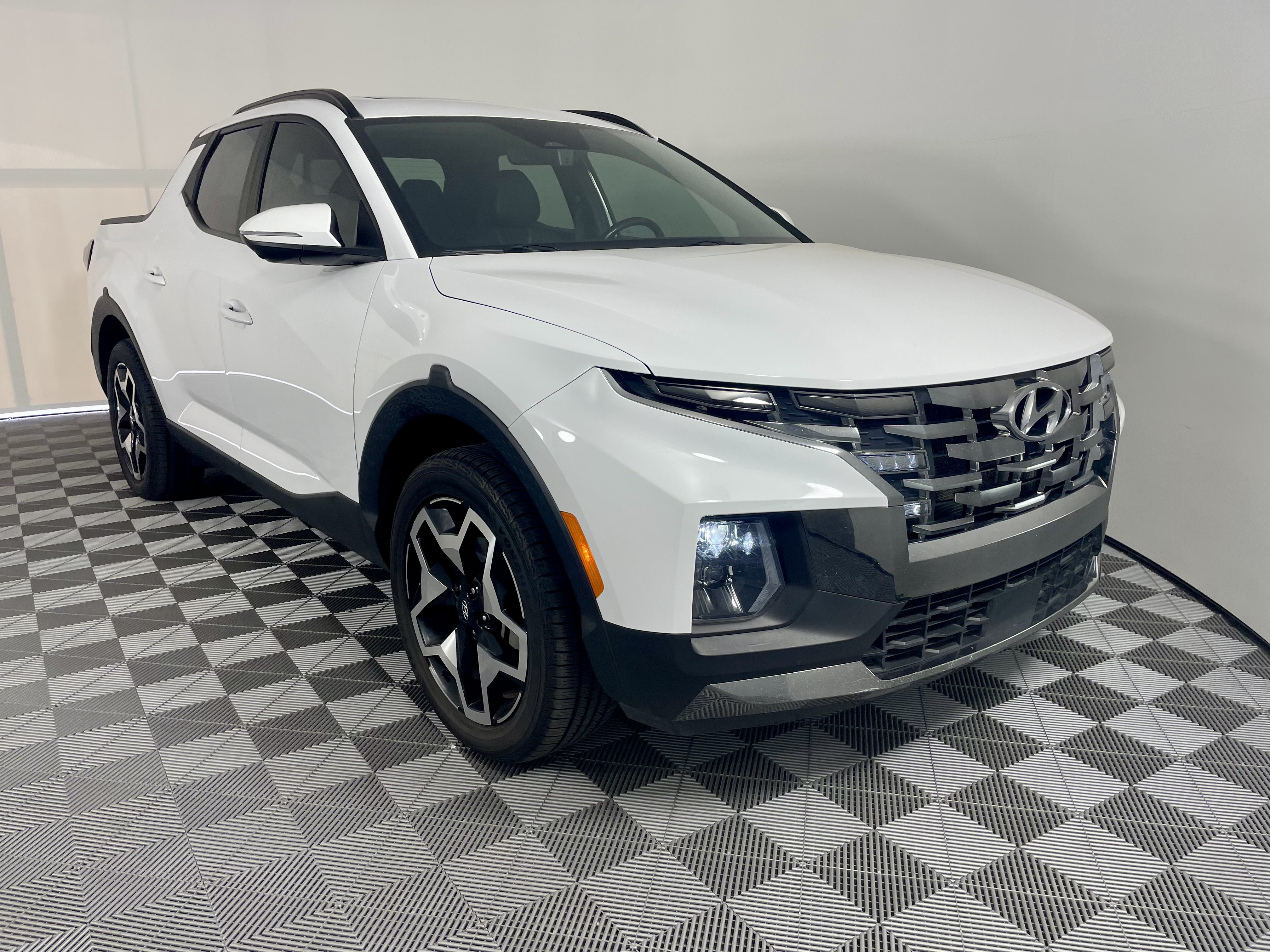 Used 2022 Hyundai Santa Cruz Limited AWD/4WD image 7