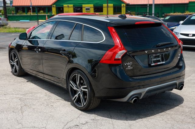Used 2017 Volvo V60 T6 R-Design Platinum AWD/4WD image 8