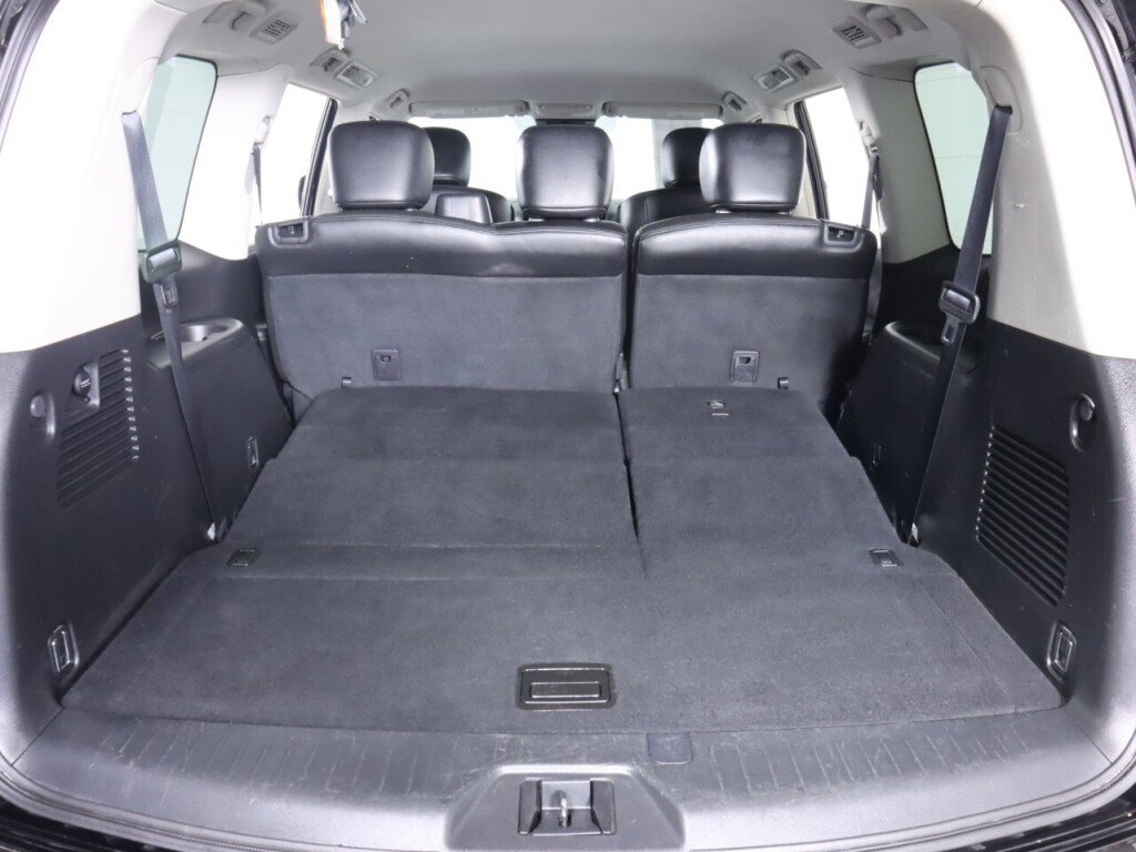 Used 2021 Nissan Armada SV image 36