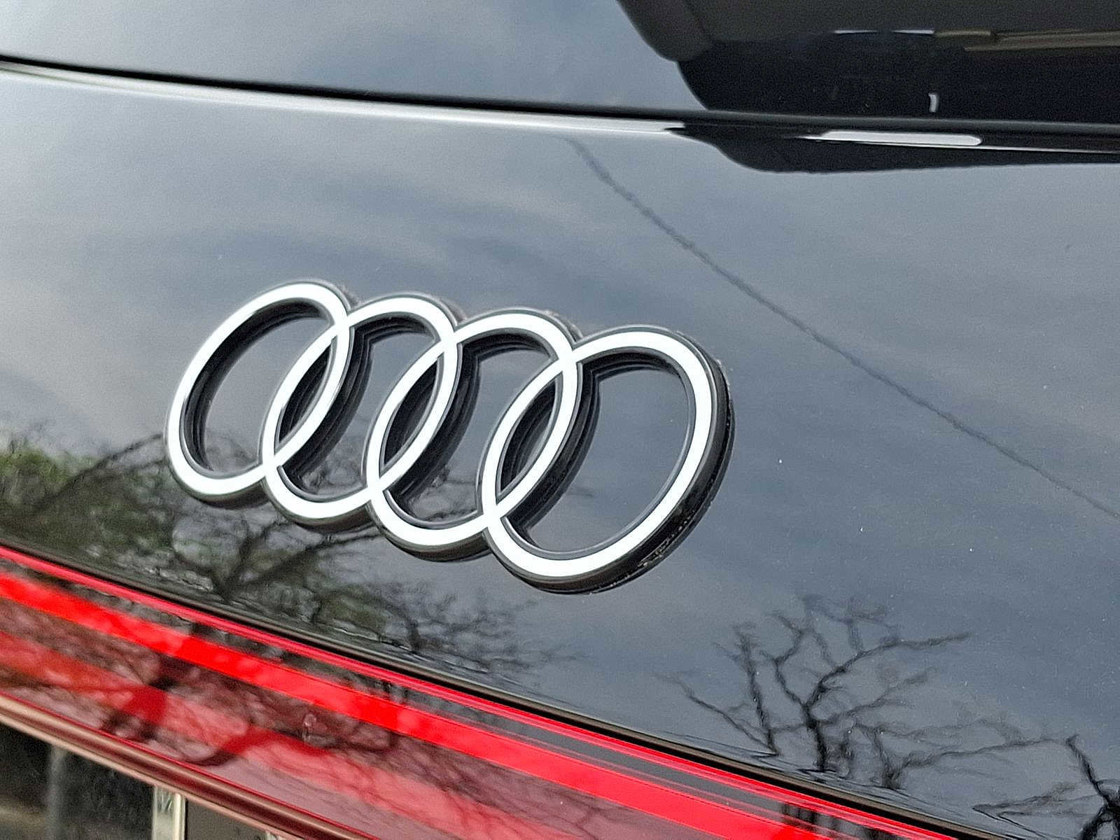 Certified 2025 Audi Q5 Premium AWD/4WD image 24