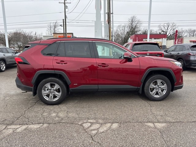 Used 2025 Toyota RAV4 XLE image 3