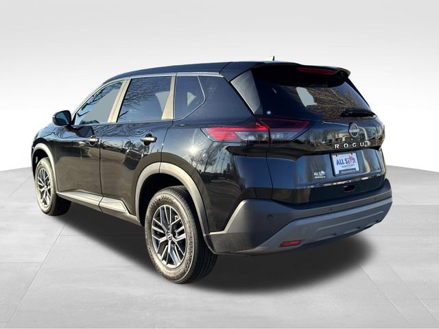 Used 2023 Nissan Rogue S image 6