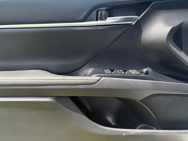 Used 2019 Toyota Camry XLE FWD image 22