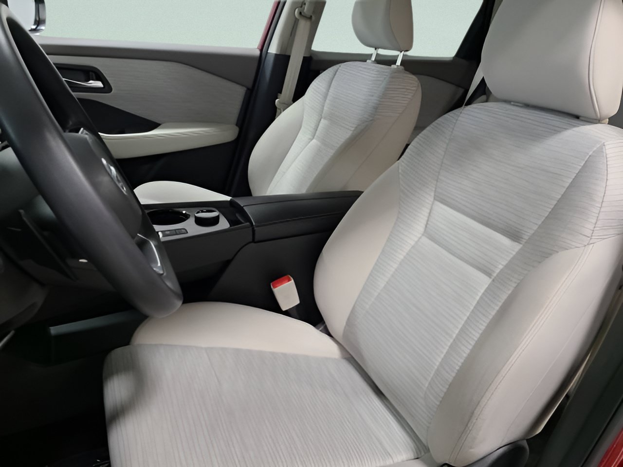 Used 2021 Nissan Rogue SV AWD/4WD image 17