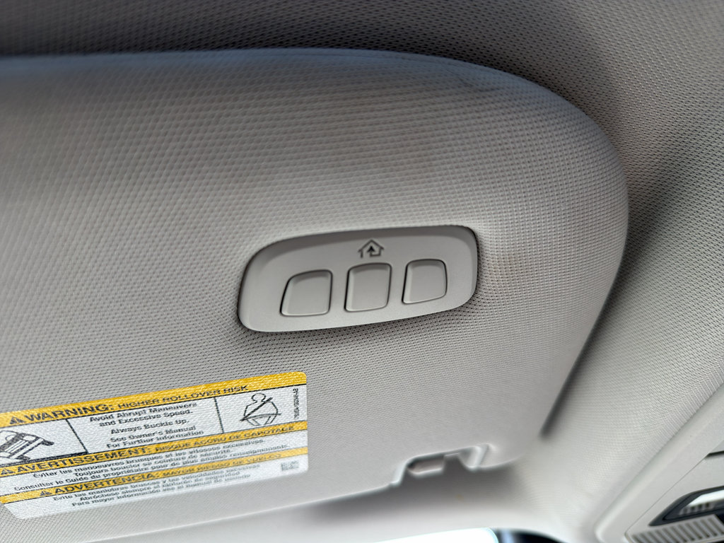 Used 2025 Ford Expedition Active AWD/4WD image 12