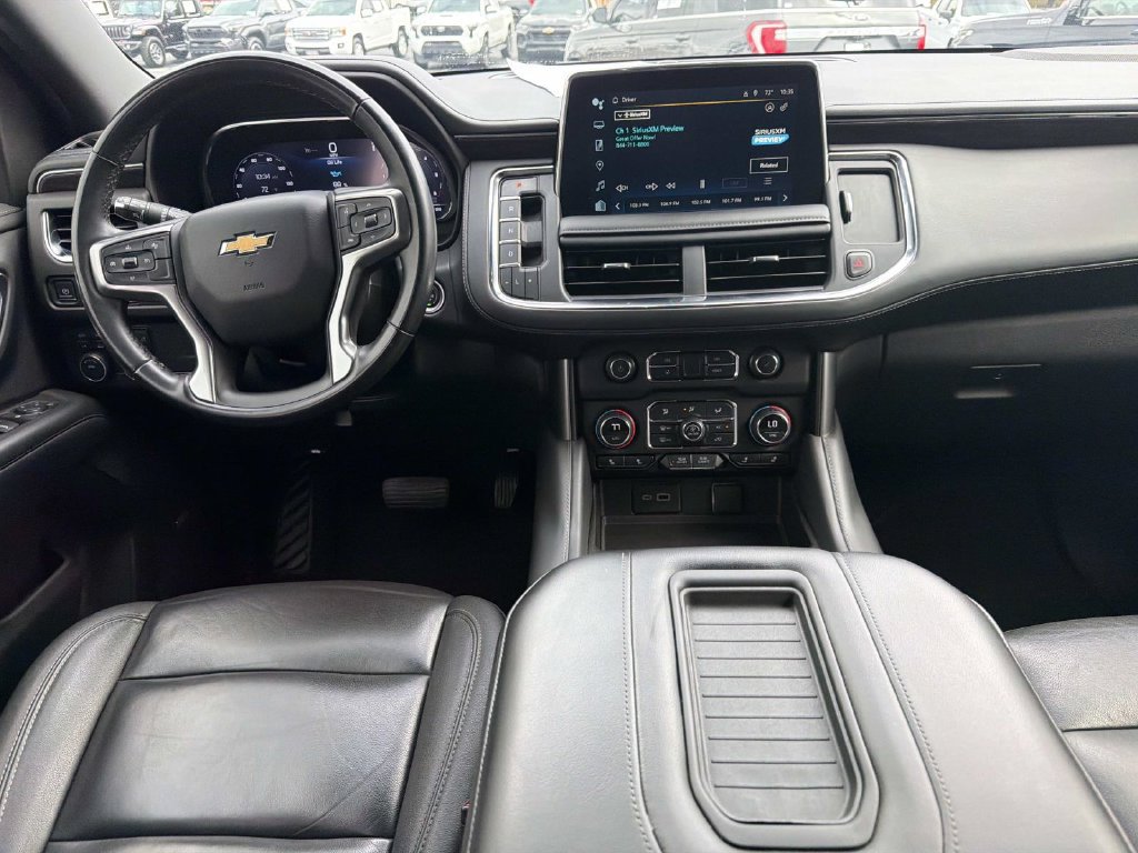 Used 2024 Chevrolet Suburban LT AWD/4WD image 18