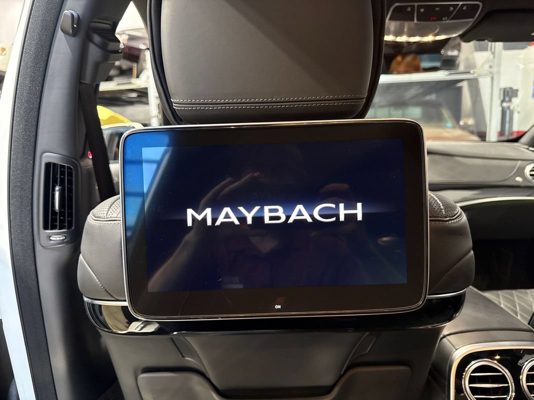 Used 2019 Mercedes-Benz Maybach S 560 4MATIC image 16