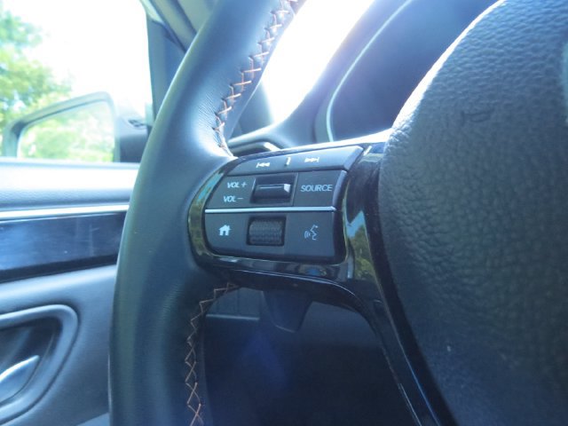 Used 2025 Honda Pilot Sport image 11