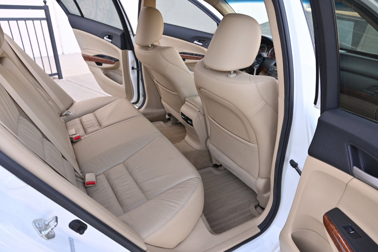 Used 2011 Honda Accord EX-L image 15