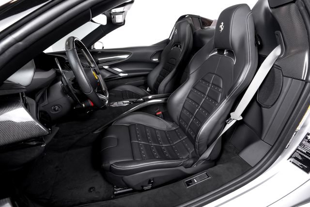 Used 2024 Ferrari SF90 Spider AWD/4WD image 4