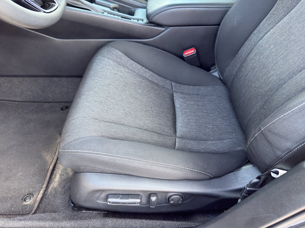 Used 2023 Honda Accord EX image 13