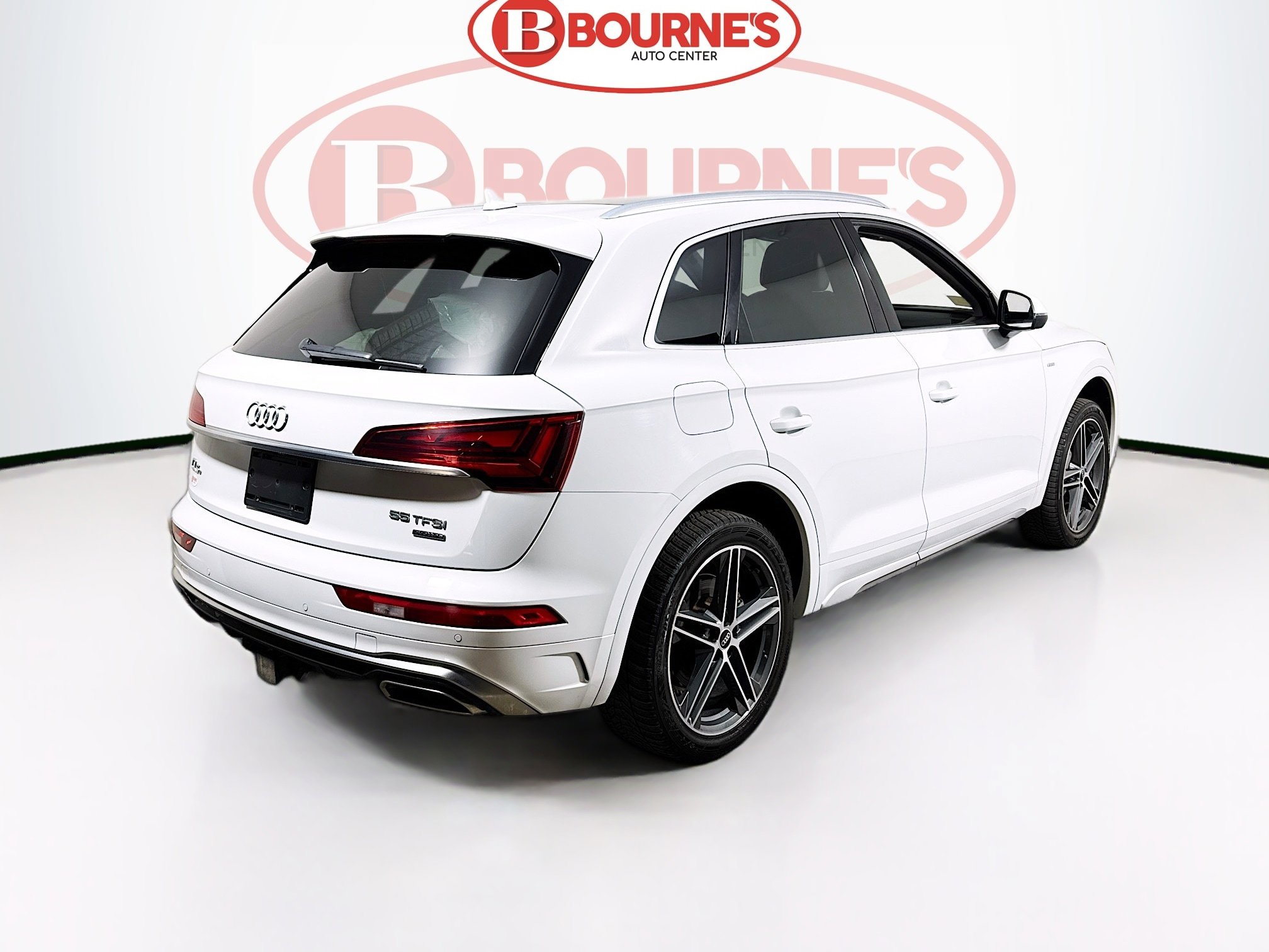 Used 2022 Audi Q5 e Premium Plus w/ Premium Plus Package image 11