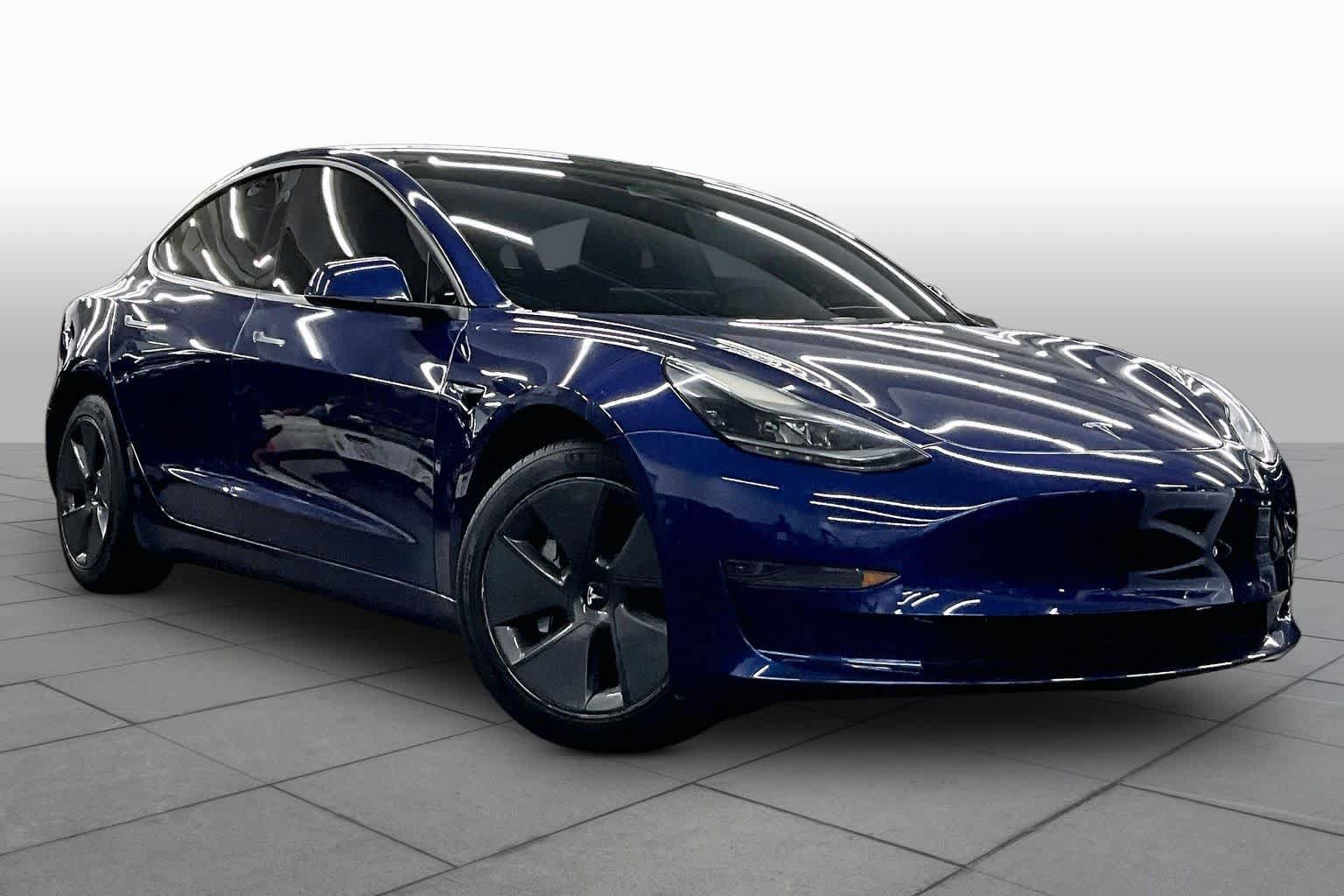 Used 2022 Tesla Model 3 RWD image 2