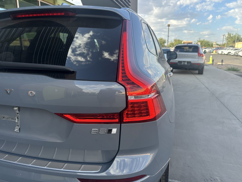 Used 2023 Volvo XC60 B5 Plus w/ Climate Package AWD/4WD image 14
