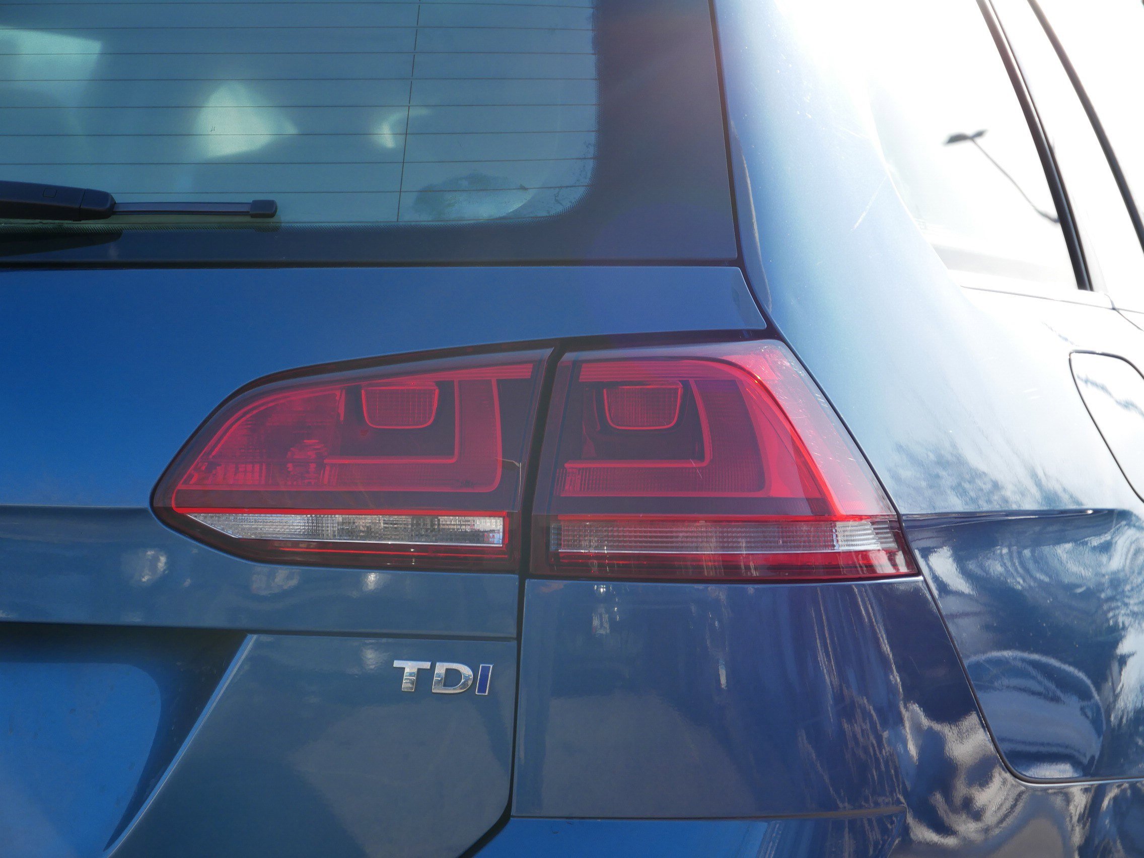 Used 2015 Volkswagen Golf TDI SE image 17