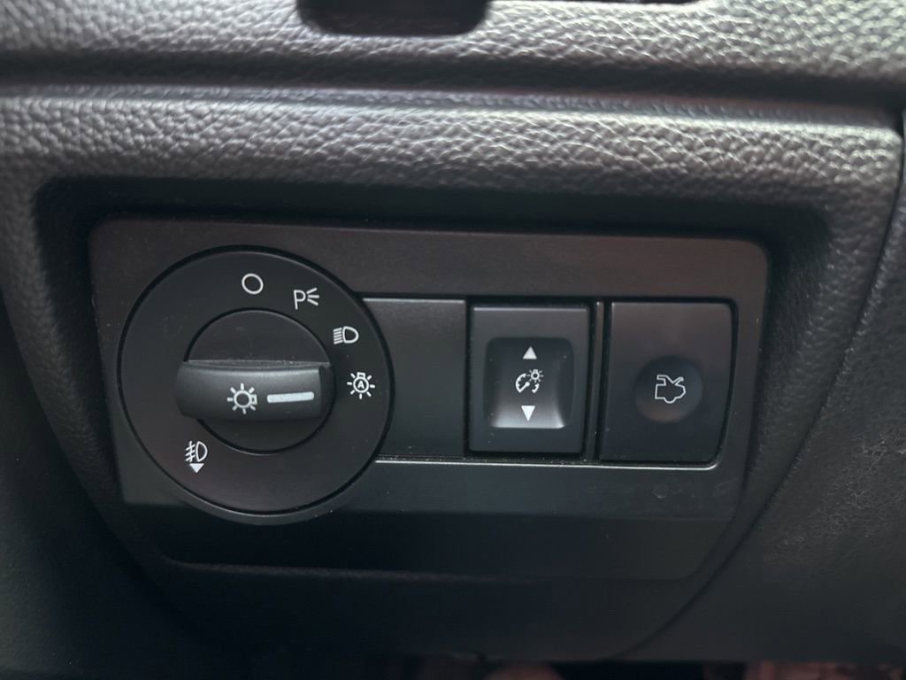 Used 2012 Ford Fusion SEL image 48