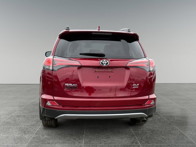 Used 2018 Toyota RAV4 XLE image 5