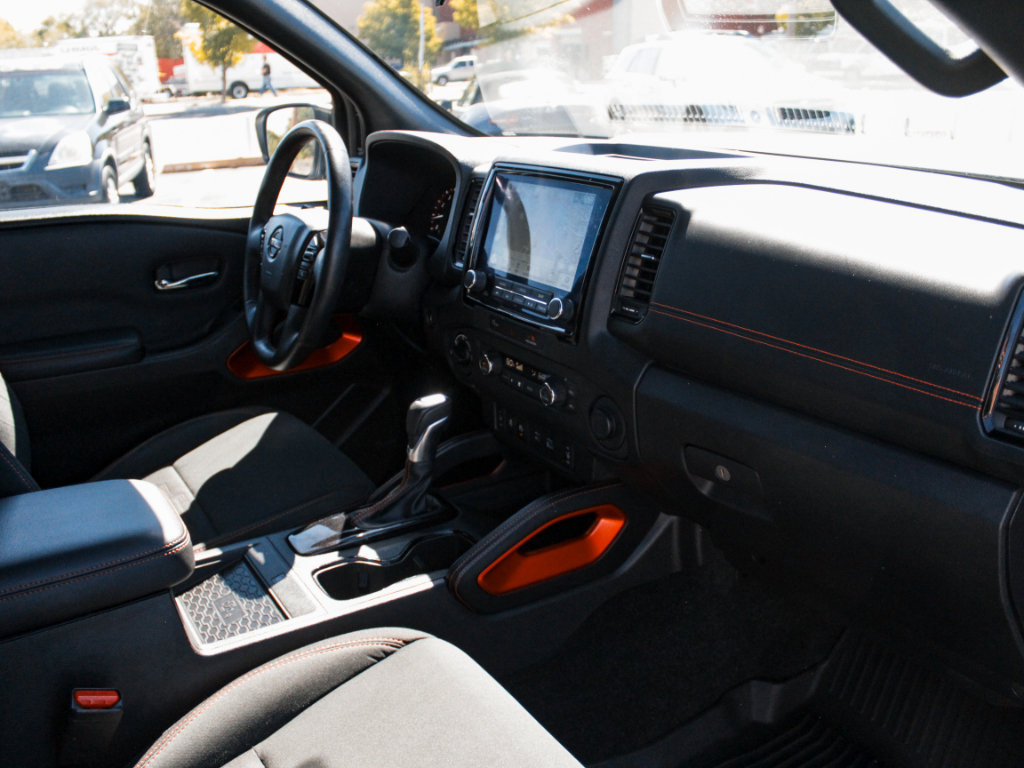 Used 2023 Nissan Frontier PRO-4X w/ Pro Convenience Package AWD/4WD image 30