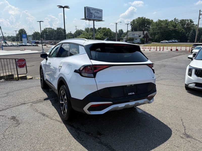 Certified 2025 Kia Sportage EX AWD/4WD image 6