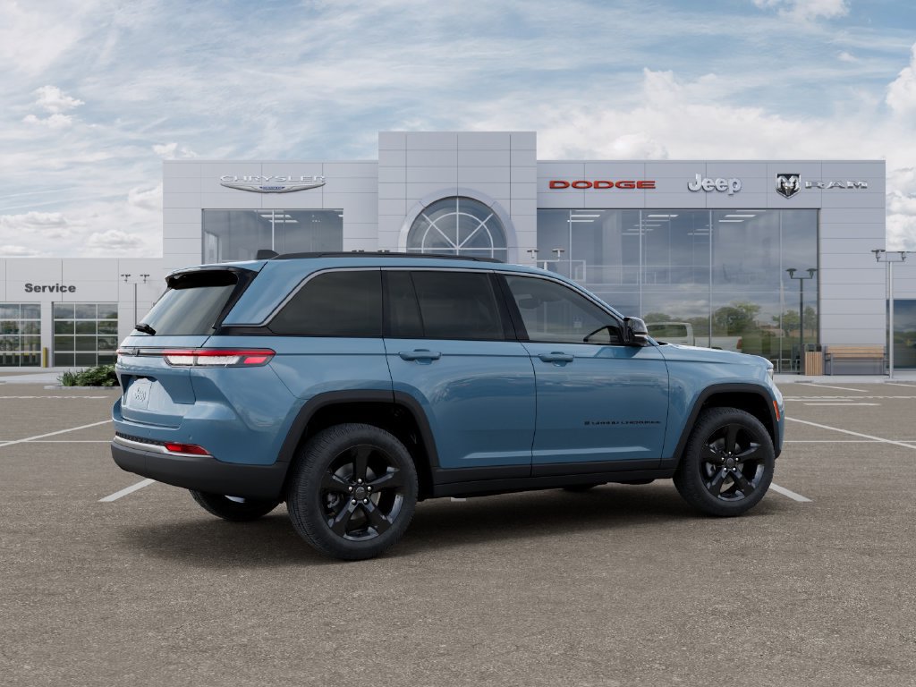 New 2027 Jeep Grand Cherokee Limited AWD/4WD image 4