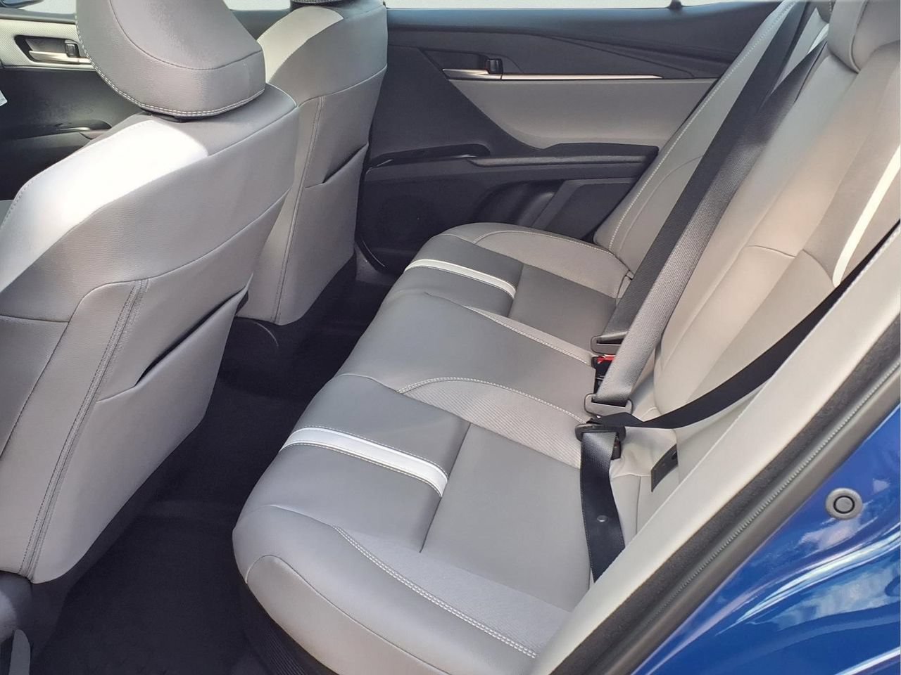 Used 2026 Toyota Camry SE w/ Convenience Package FWD image 10