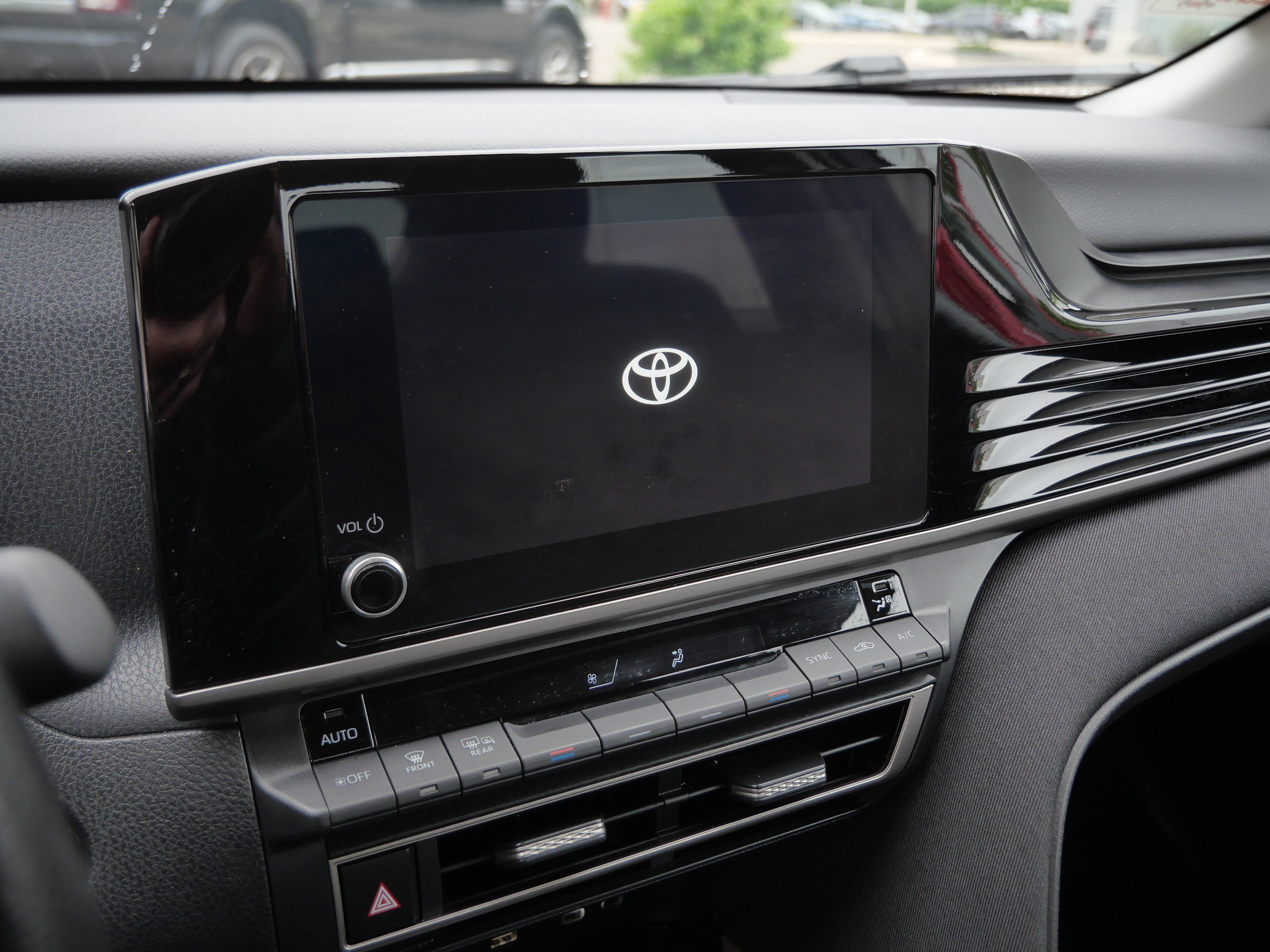 Certified 2025 Toyota Camry LE FWD image 23