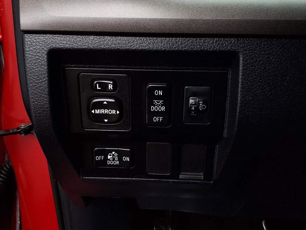 Used 2017 Toyota Tundra SR5 image 13