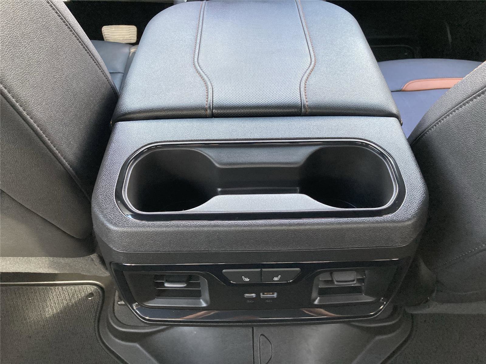 Used 2023 GMC Sierra 1500 AT4 w/ AT4 Premium Package image 28