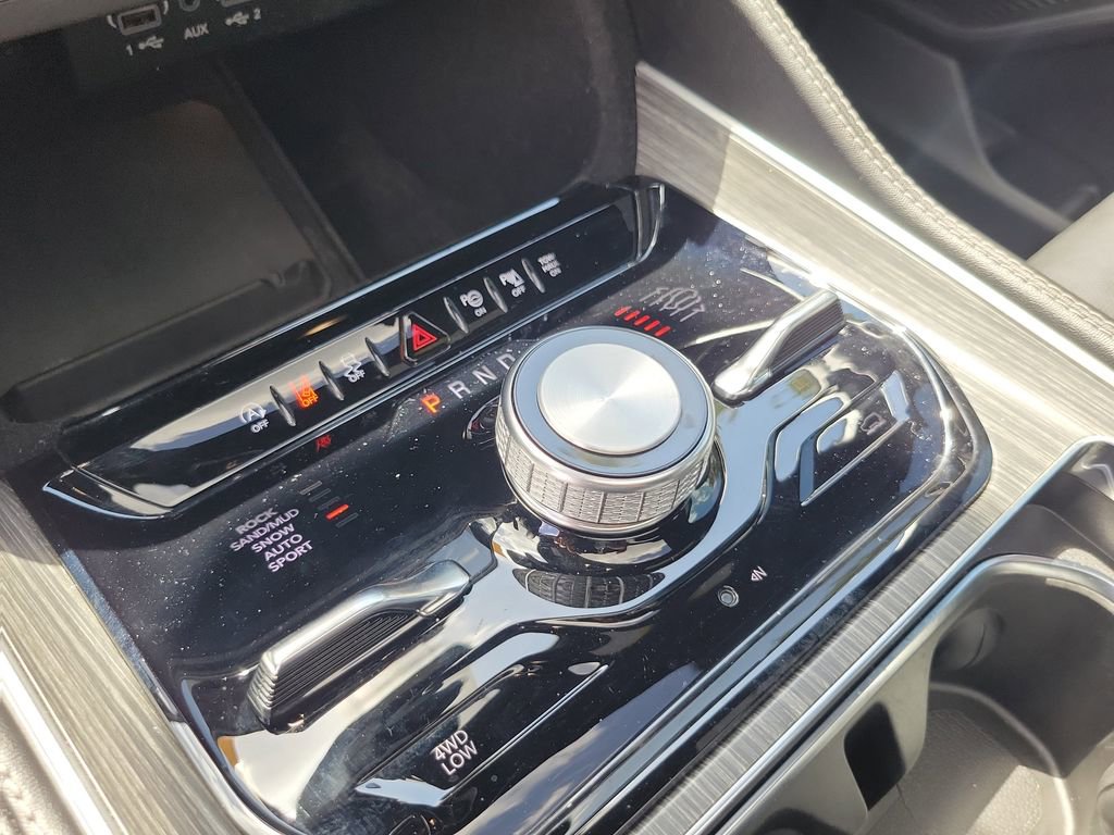 New 2024 Jeep Wagoneer Series II w/ Convenience Group I image 28