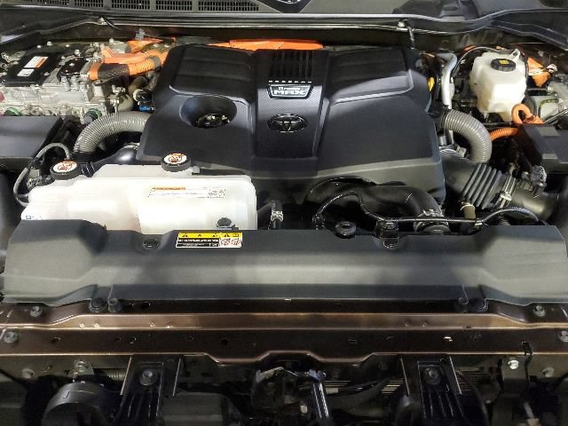 Used 2024 Toyota Tundra Limited w/ TRD Off-Road Package AWD/4WD image 29