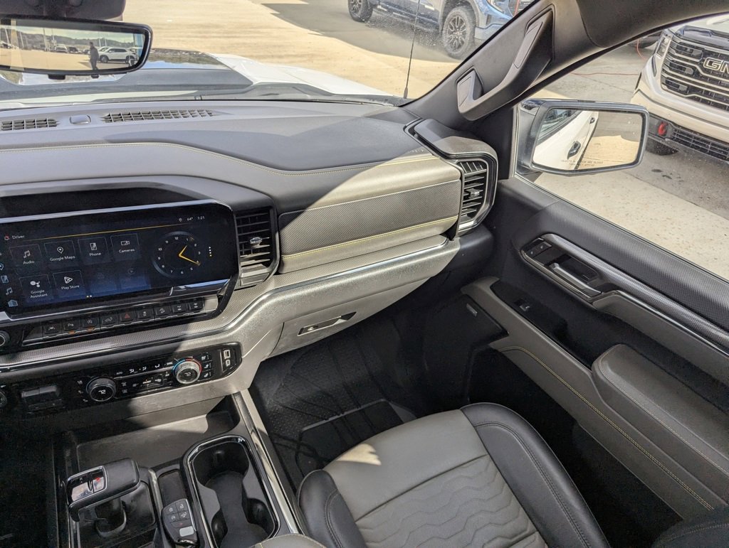 Used 2024 Chevrolet Silverado 1500 ZR2 w/ Technology Package image 35