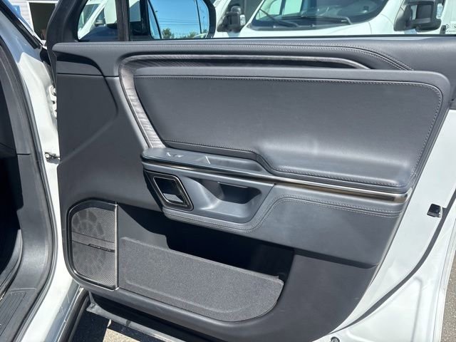 Used 2022 Rivian R1S Launch Edition AWD/4WD image 8
