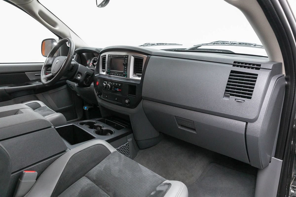 Used 2006 Dodge Ram 1500 Truck 2WD Quad Cab w/ Communication Pkg image 24