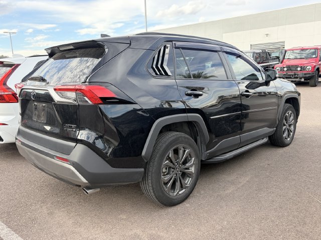 Used 2022 Toyota RAV4 Limited AWD/4WD image 5
