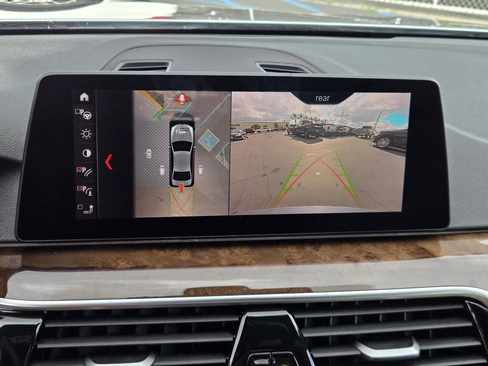 Used 2019 BMW 530i 530i Sedan RWD w/ M Sport Package image 8