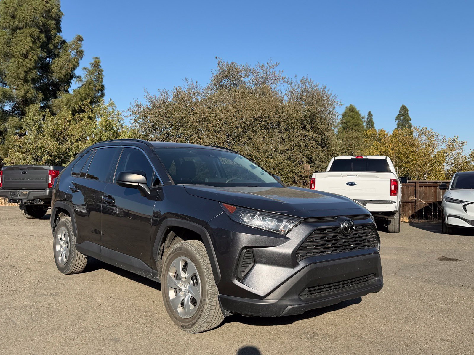Used 2021 Toyota RAV4 LE FWD image 7